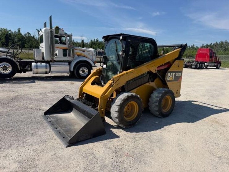 2014-caterpillar-262d-image-1