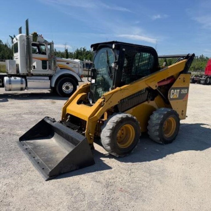 2014 CATERPILLAR 262D