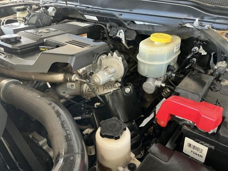 2019-dodge-3500-image-13