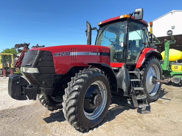 2004-case-ih-mx230-image-1