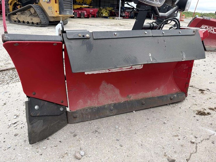 boss-8ft-2in-power-v-snow-plow-w/-12in-extensions-image-4