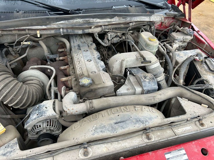 2001-dodge-2500-image-25