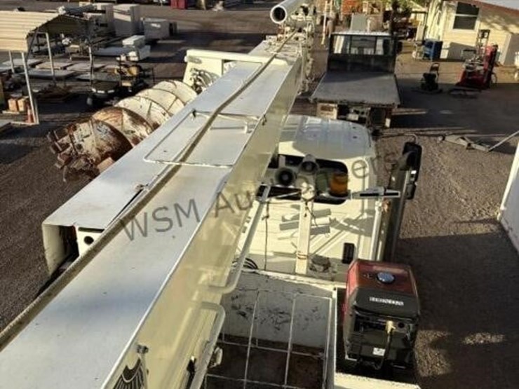 2009-international-workstar-7600-image-26