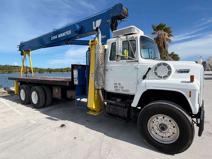 1990-ford-l8000-image-3