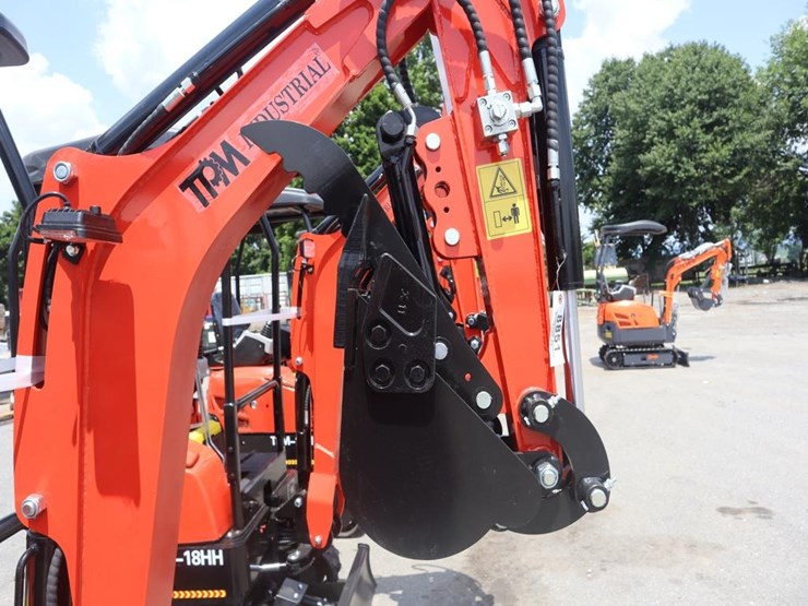 tpm-18hh-mini-excavator-image-8