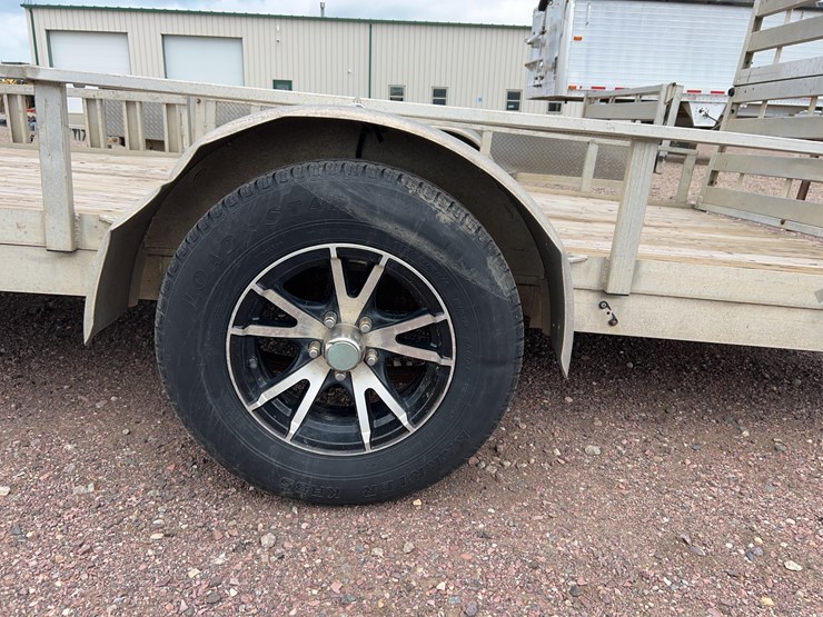 2020-aluma-utility-trailer-image-11