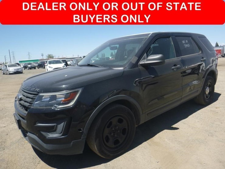 2017-ford-explorer-image-1