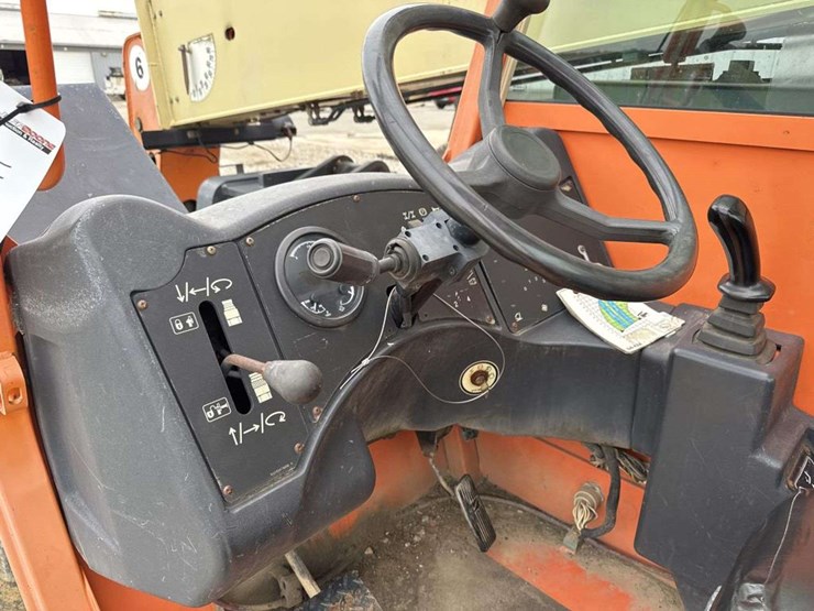 2012-jlg-g6-42a-image-15