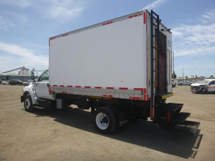 2012-ford-f650-image-4