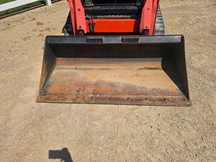 kubota-svl65-2-image-13