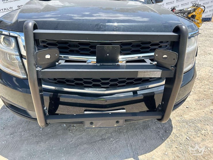 2016-chevrolet-tahoe-image-22