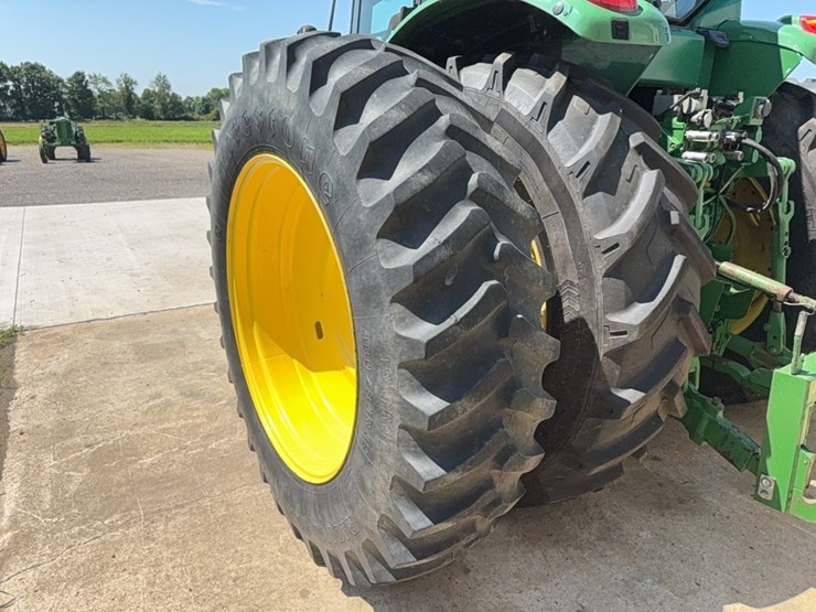 john-deere-7520-image-21