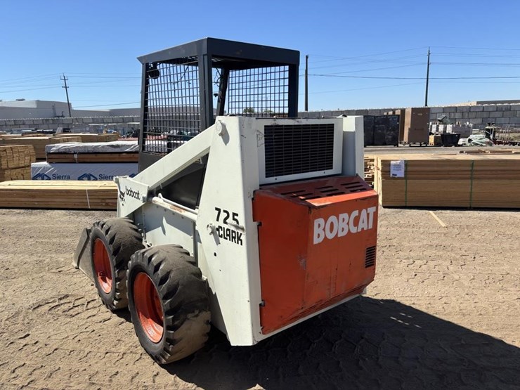 bobcat-725-image-4