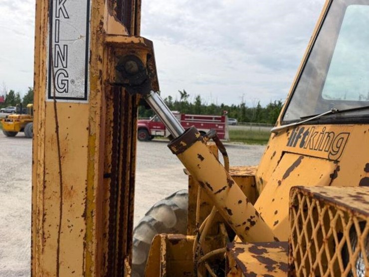 lift-king-4x4-rough-terrain-forklift-image-31