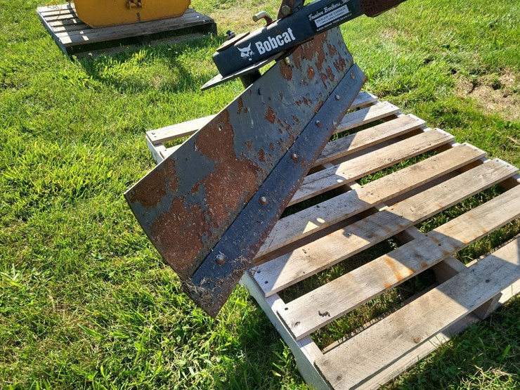 bobcat-60"-3pt-hitch-grader-blade-image-9