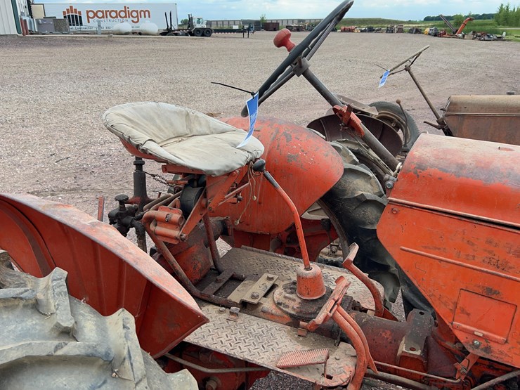 1951-j.i-case-tractor-image-23