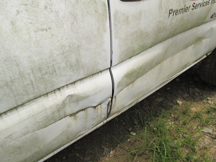 2006-chevrolet-2500hd-image-13