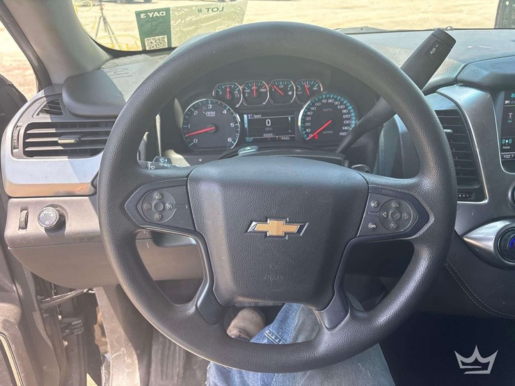 2019-chevrolet-tahoe-image-12