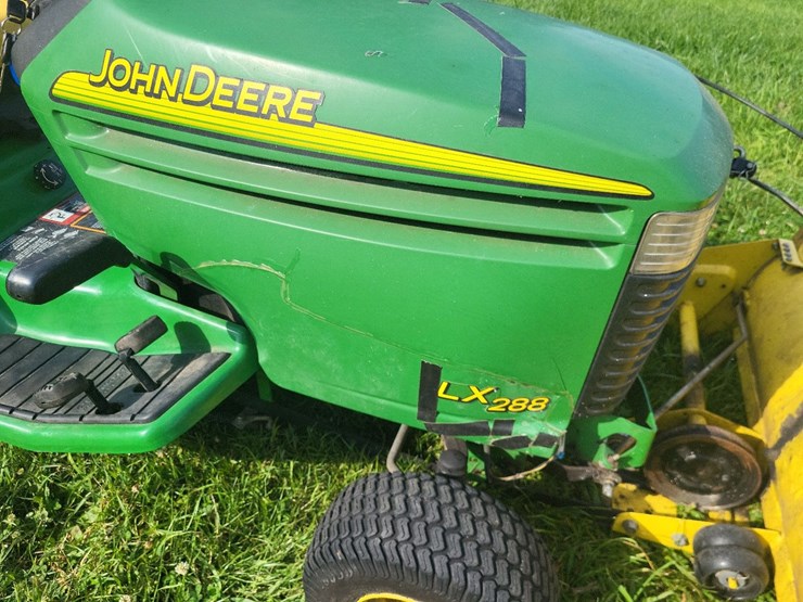 john-deere-lx288-image-21