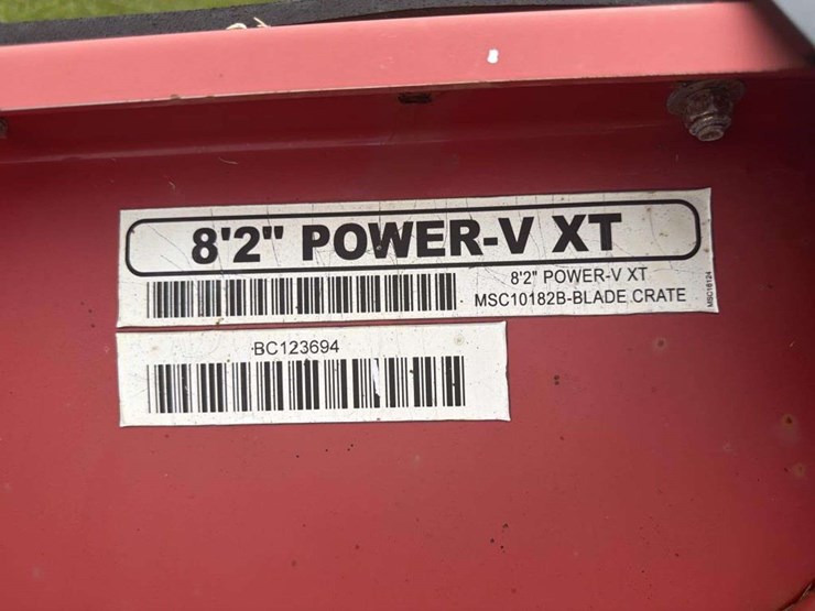 the-boss-8ft-3in-power-v-xt-snow-plow-image-10