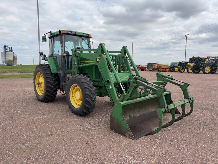 1999-john-deere-7810-image-3