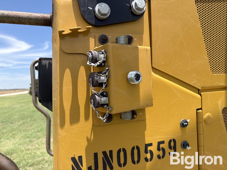 2019-caterpillar-d6n-image-17