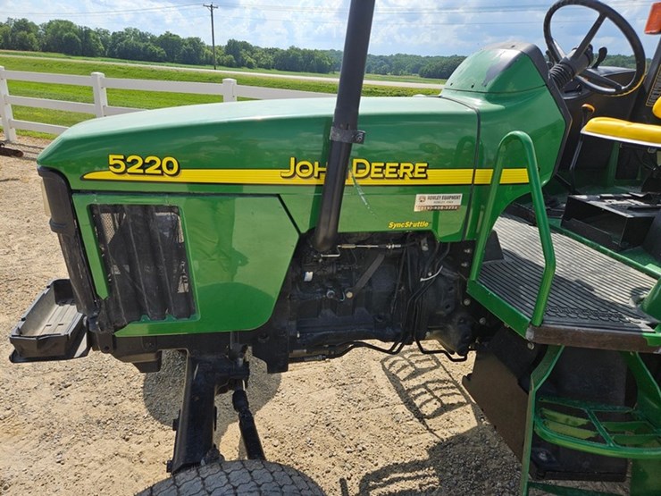 john-deere-5220-image-9