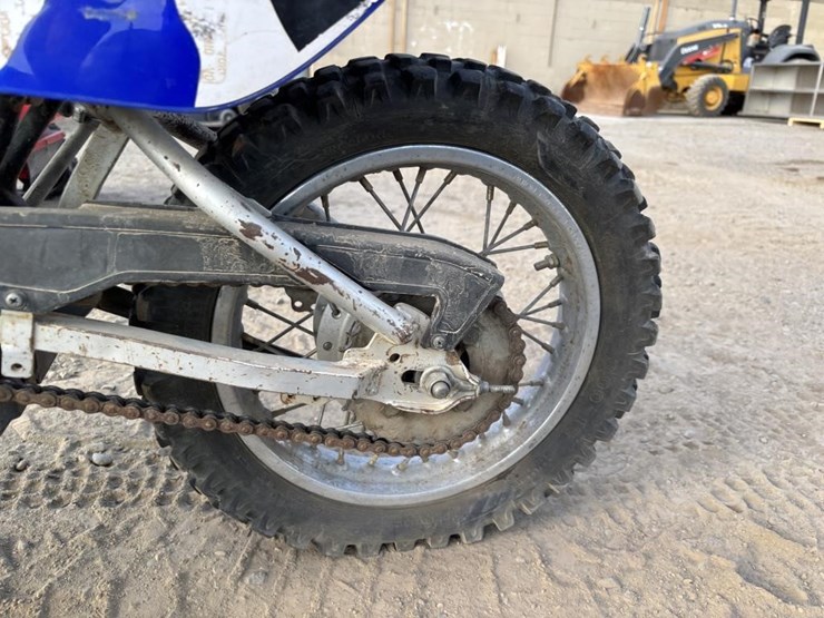 2002-yamaha-dirt-bike-image-15