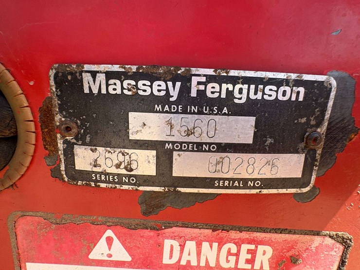massey-ferguson-1560-image-31