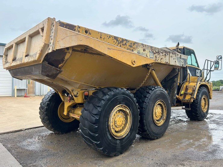 2008-caterpillar-725-image-6