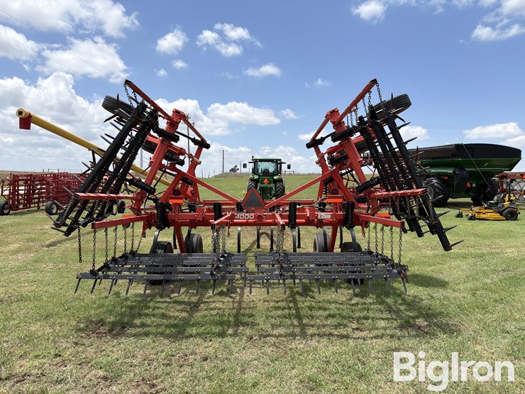 2018-kuhn-4000-25w-25’-field-cultivator-image-6