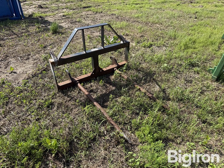 tri-l-loader-bale-spear-image-3