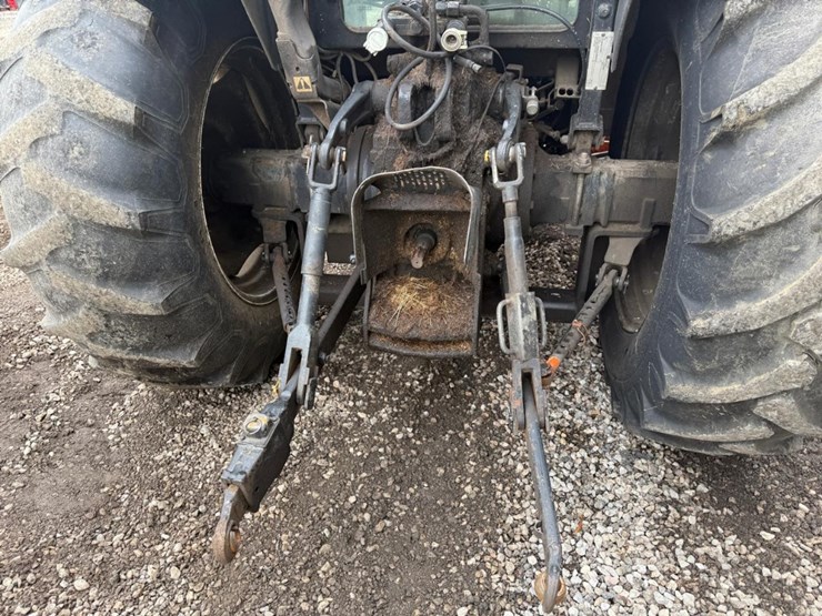 new-holland-t4030-image-13