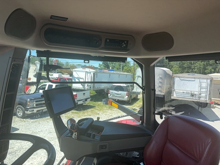 2020-case-ih-magnum-340-image-37