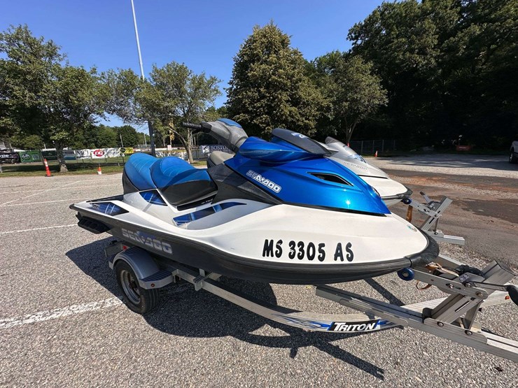2007-sea-doo-gtx-4-tec-jet-ski,-2006-sea-doo-gtx-4-tec-jet-ski,-w/2017-triton-dual-ski-trailer-image-23