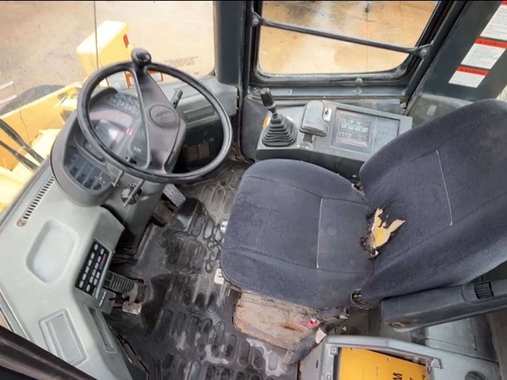 2003-komatsu-wa250-3mc-image-50