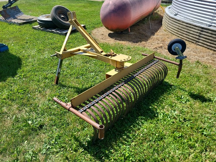 king-kutter-30"-3pt-hitch-landscape-rake-image-4