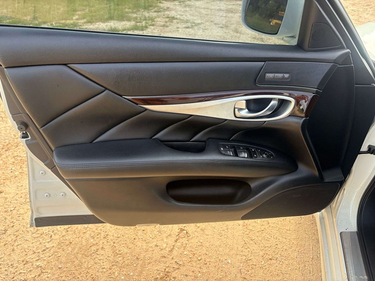 2013-infiniti-m37-4-door-sedan-(156,834-miles)-image-11