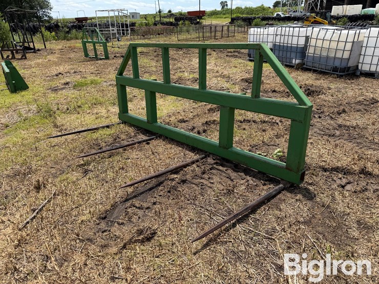 loader-bale-spears-image-1