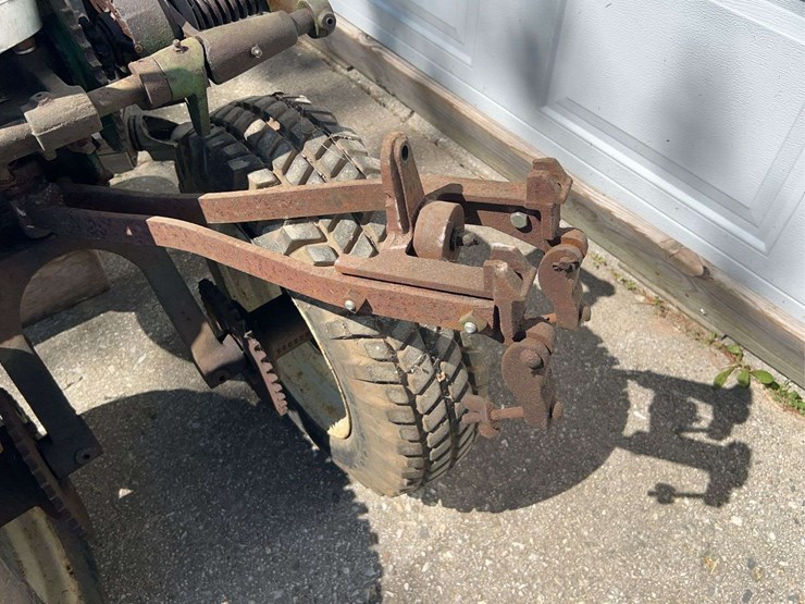 huski-garden-tractor-image-12