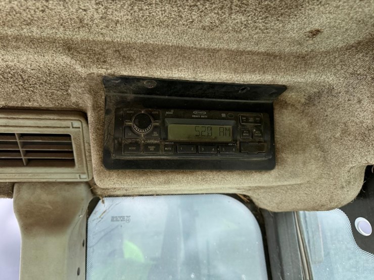new-holland-t4030-image-28