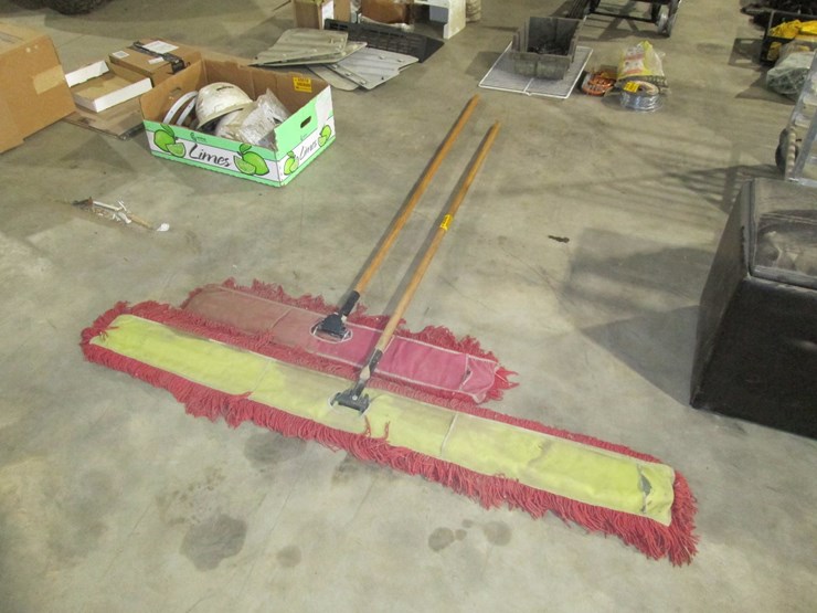 #45008-•-lot-of-(2)-dust-mops-inv#45008-image-1