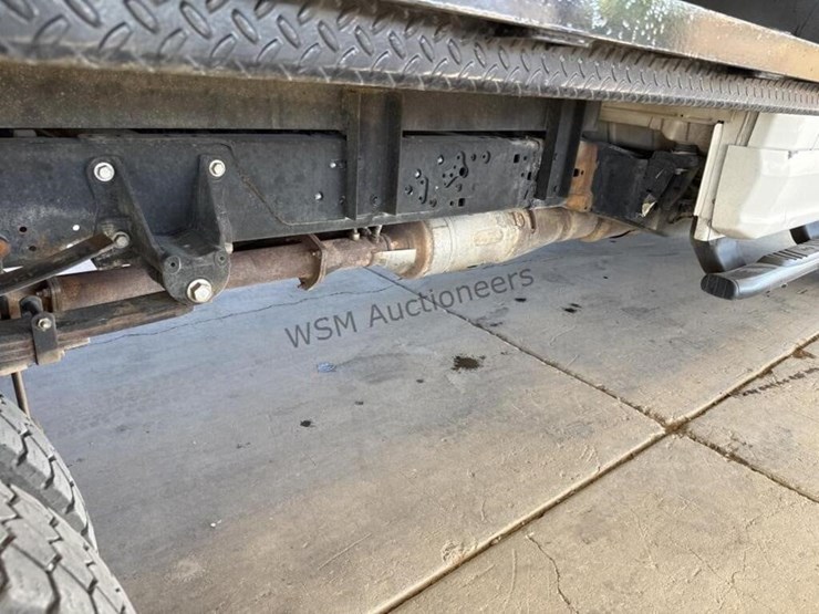 2017-ford-f550-image-12