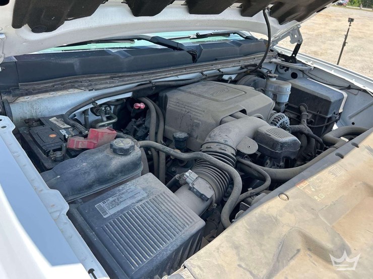 2013-chevrolet-silverado-image-9