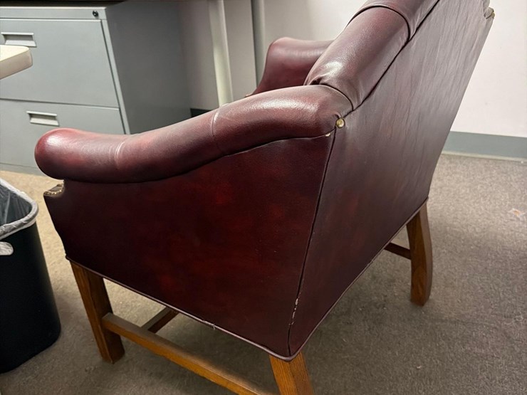 leather-chair-image-2