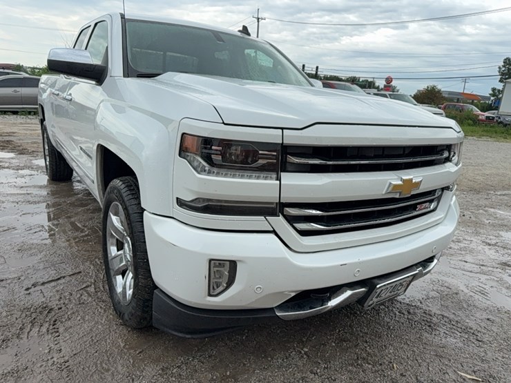 2016-chevrolet-silverado-ltz-image-9