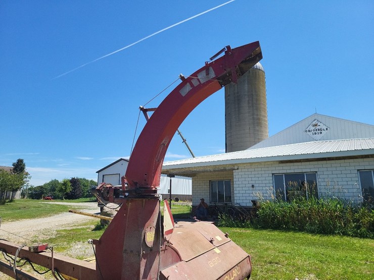 new-holland-890-image-18