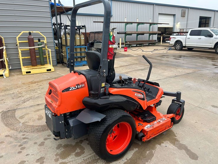 2018-kubota-zd1211r-image-6