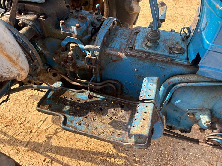 ford-2600-image-12