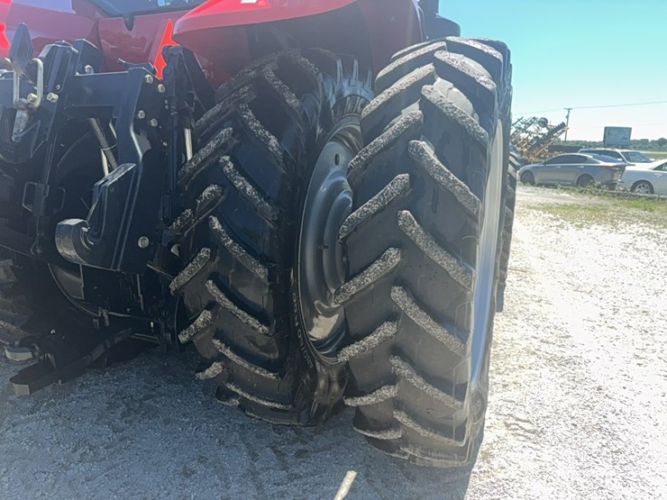 2020-case-ih-magnum-340-image-22